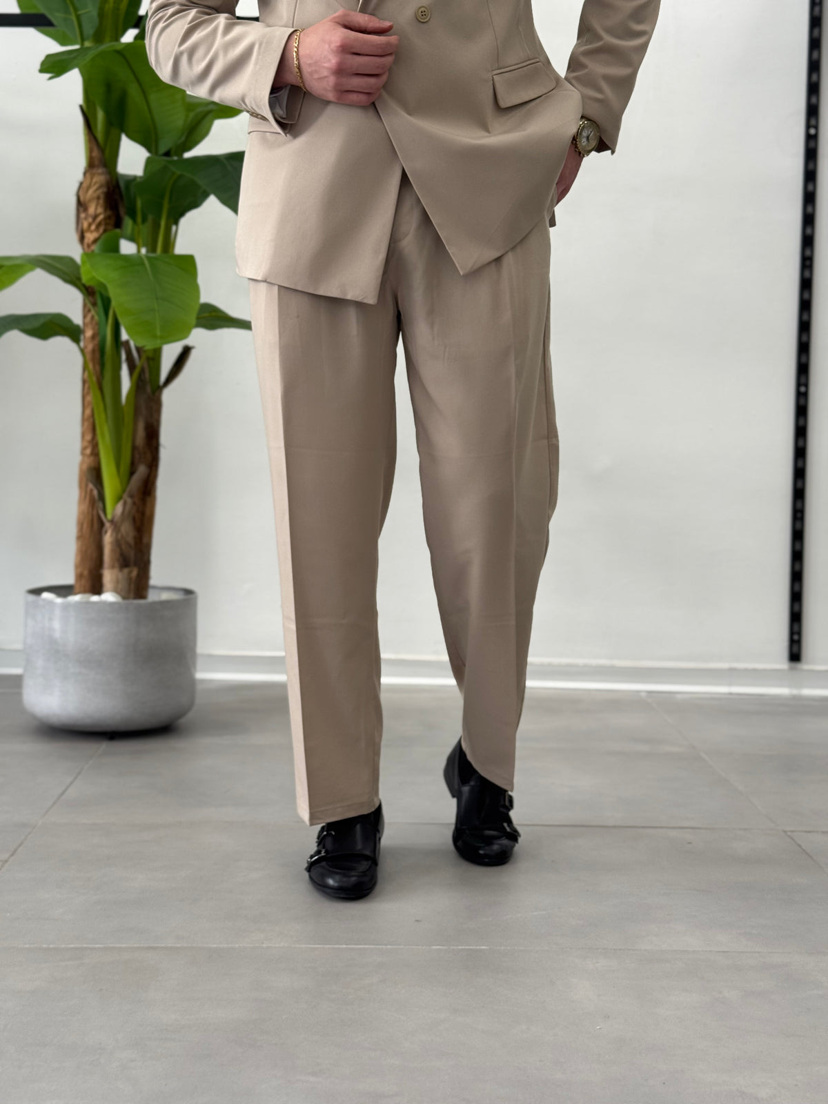 Malaga double-breasted suit 