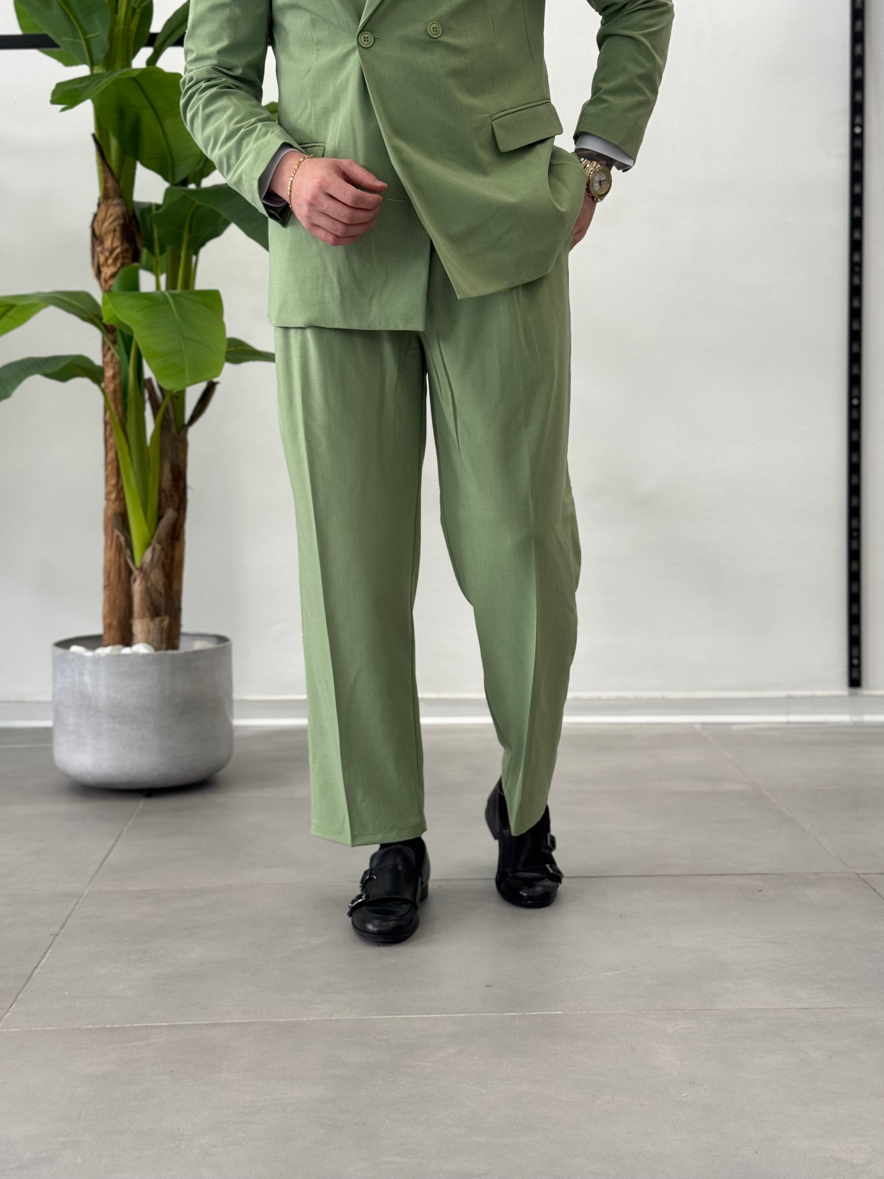 Malaga double-breasted suit 