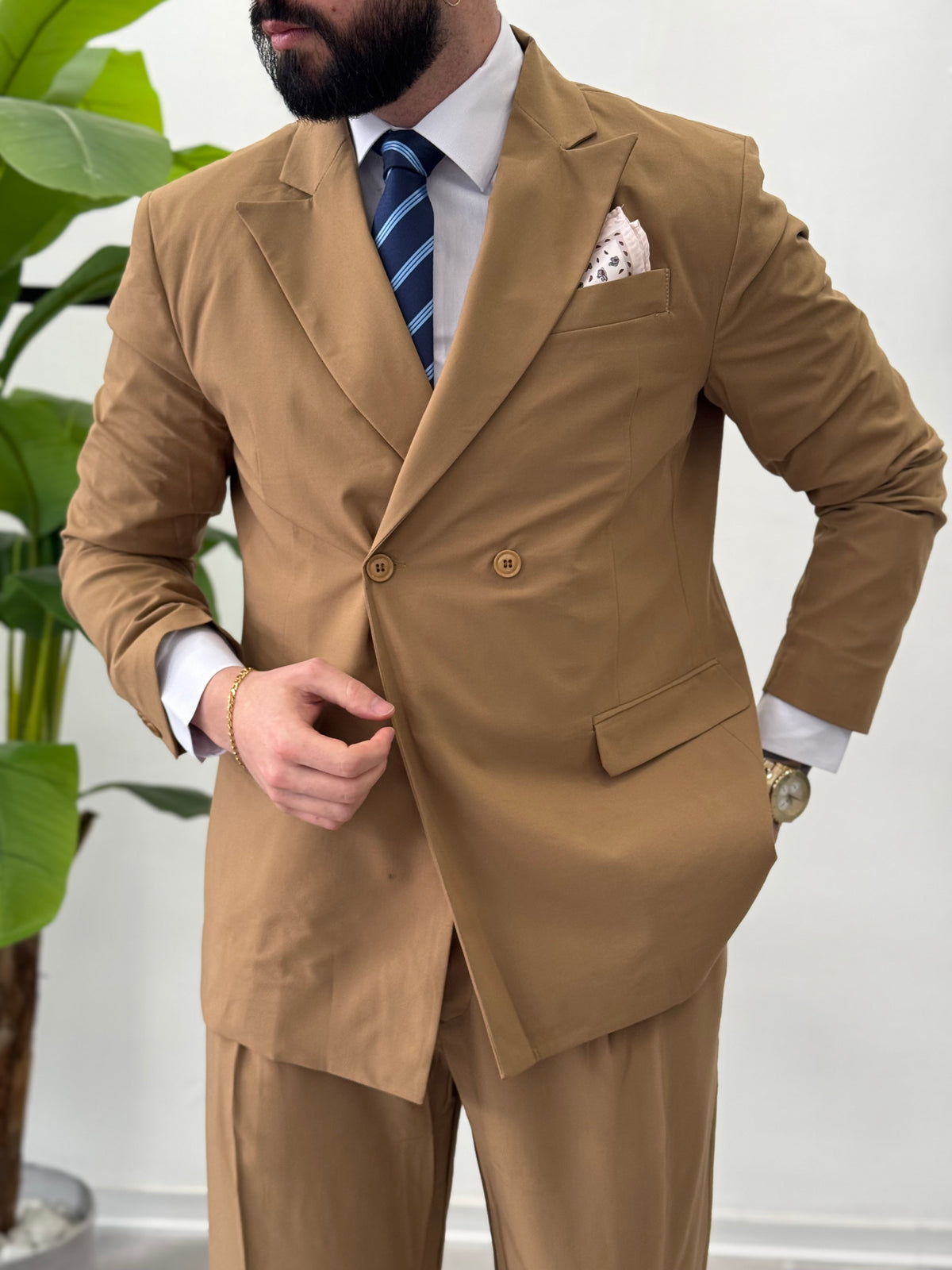 Malaga double-breasted suit 