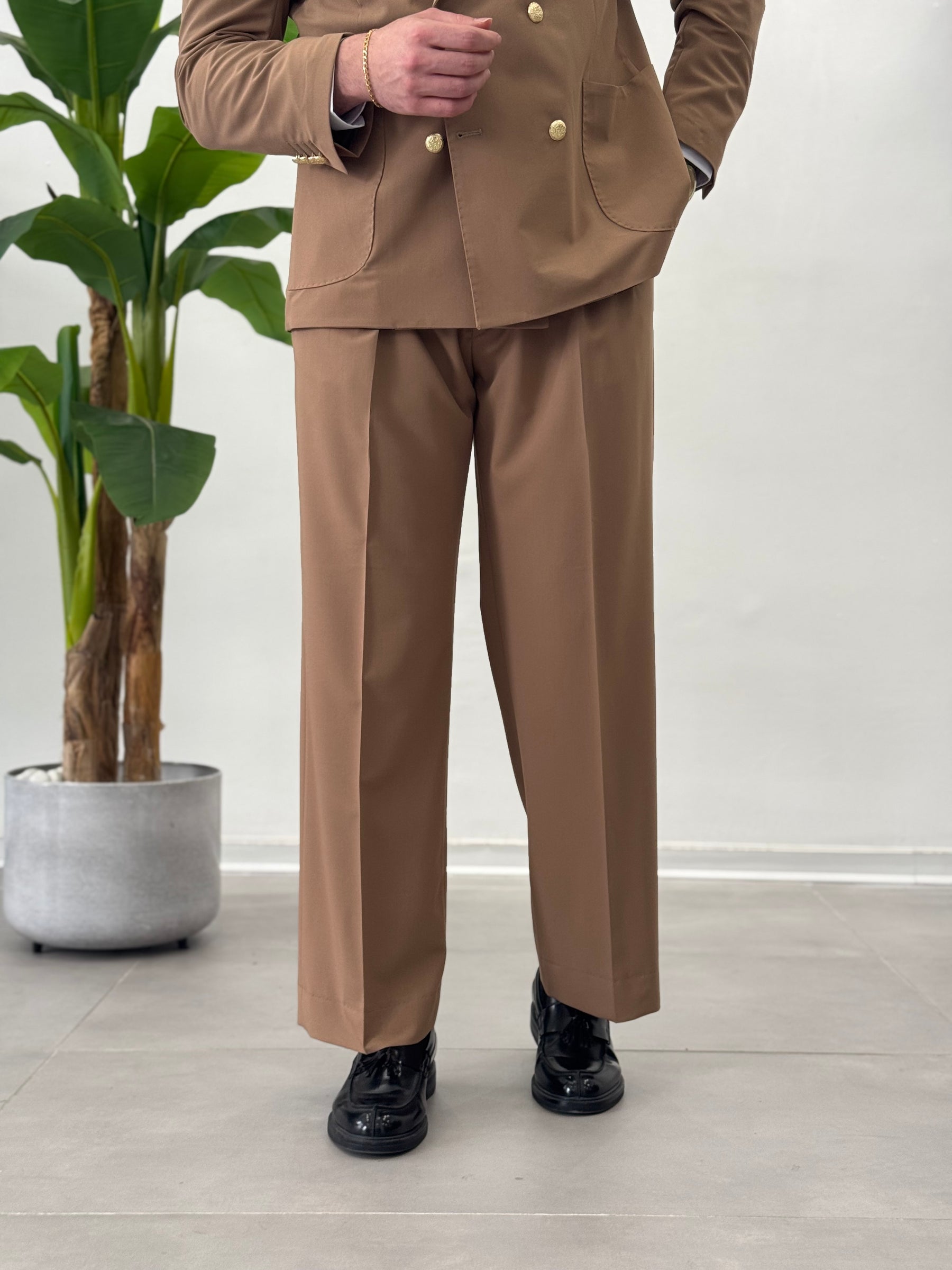 Malaga double-breasted suit 