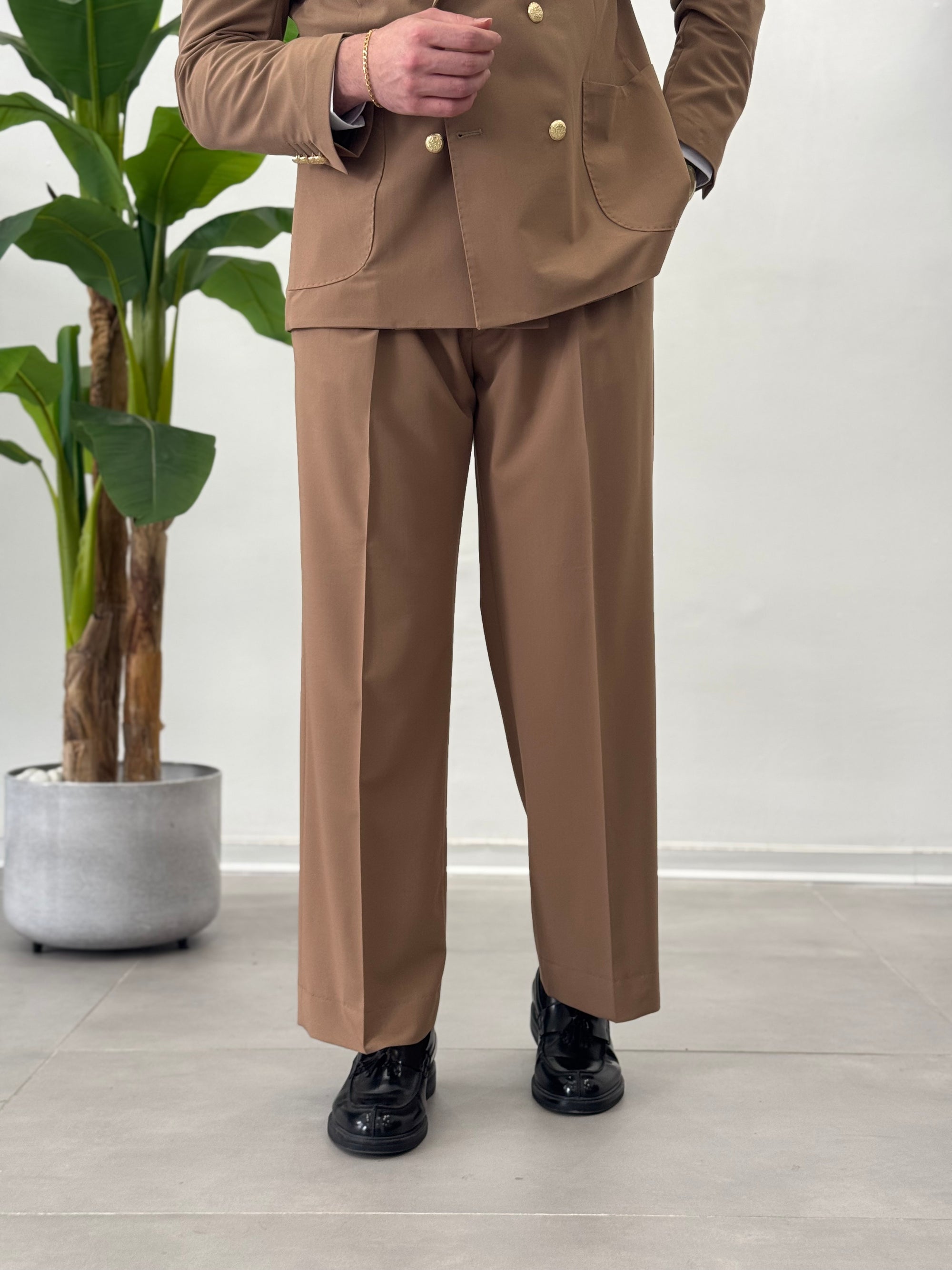 Malaga double-breasted suit 