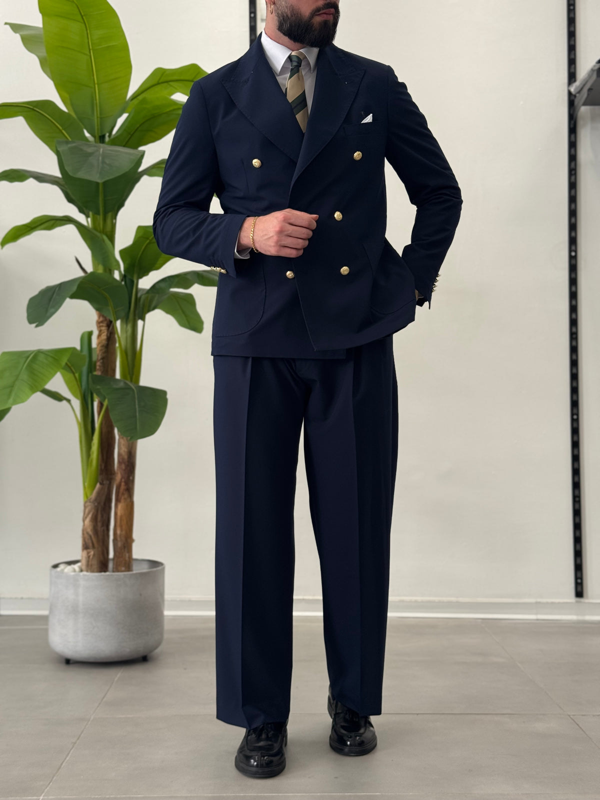 Malaga double-breasted suit 