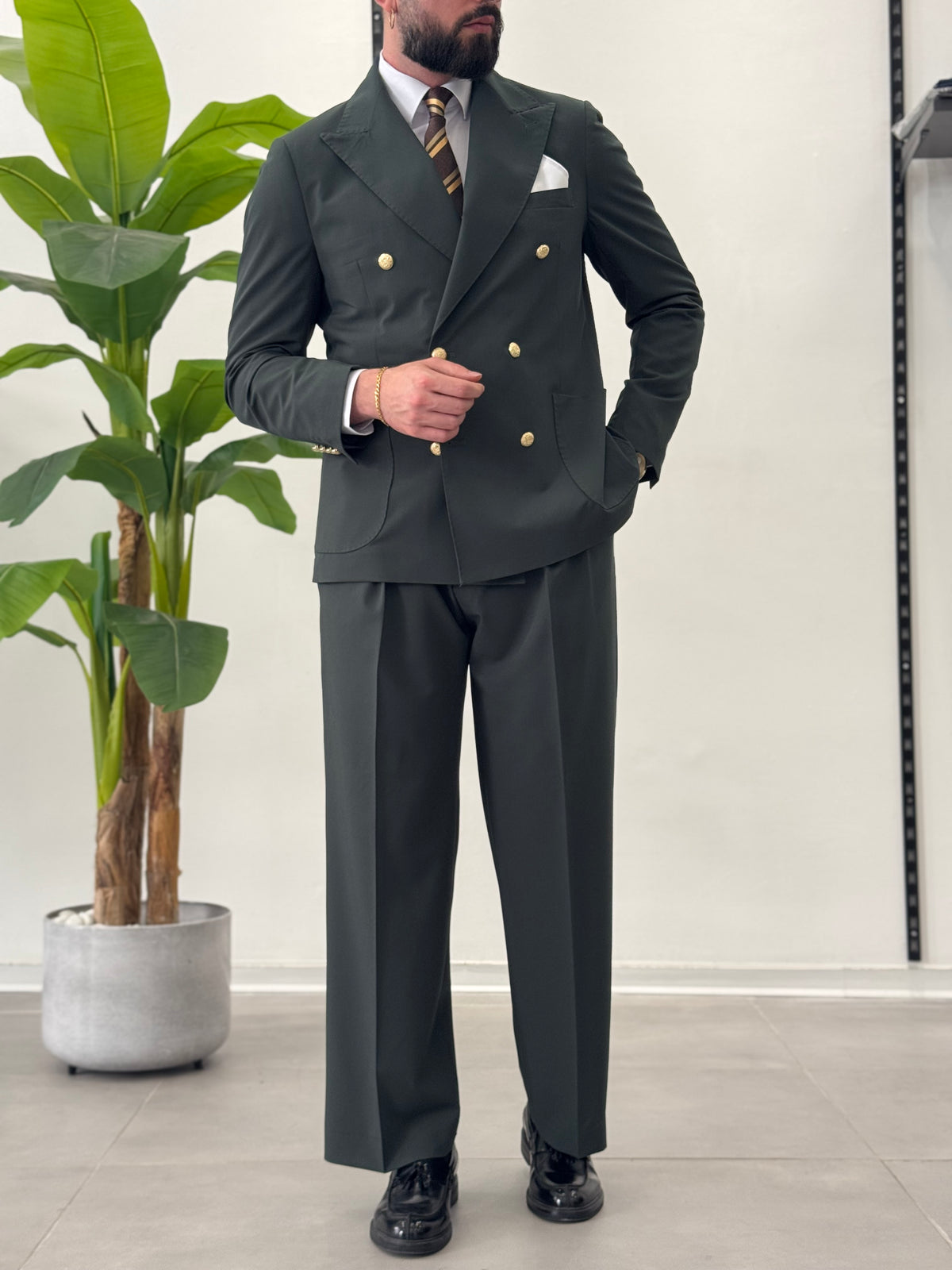 Malaga double-breasted suit 