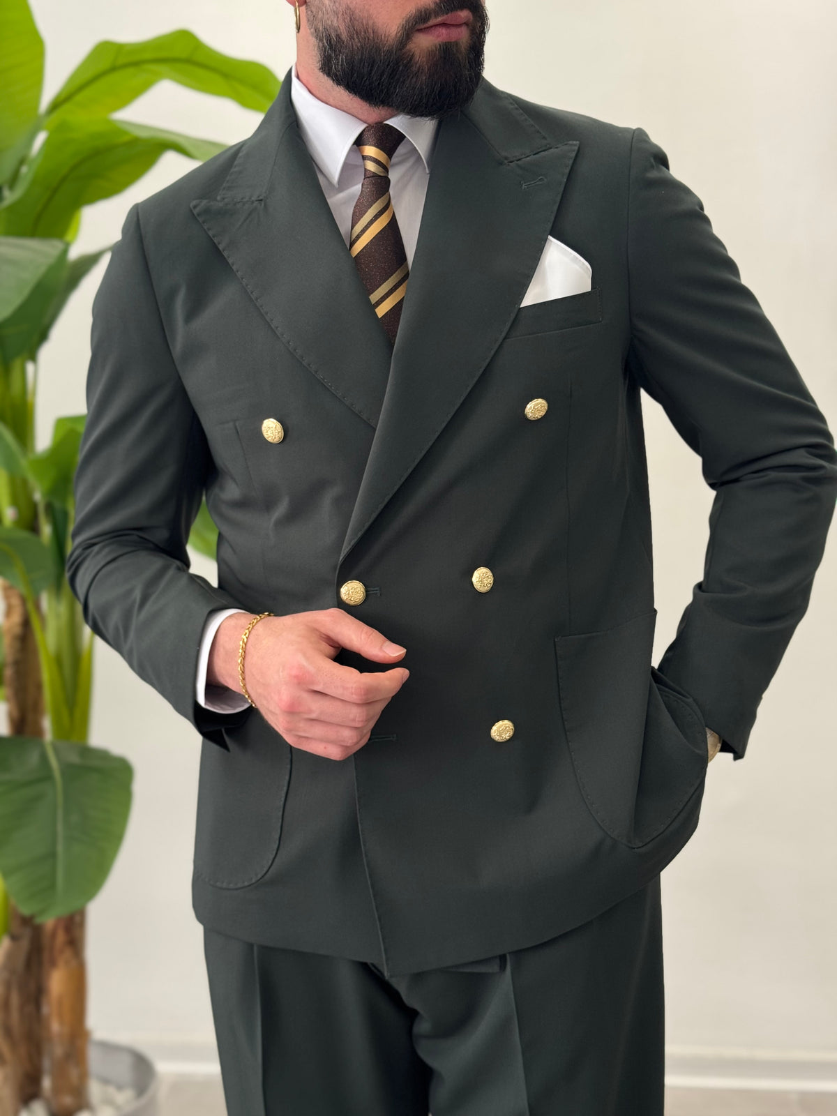 Malaga double-breasted suit 