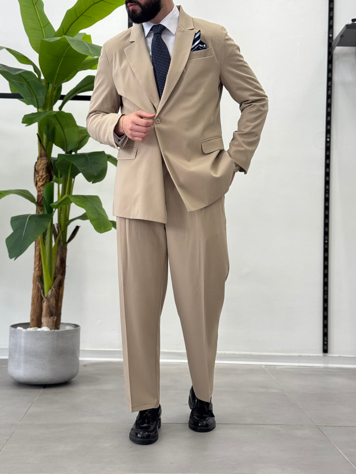 Malaga double-breasted suit 