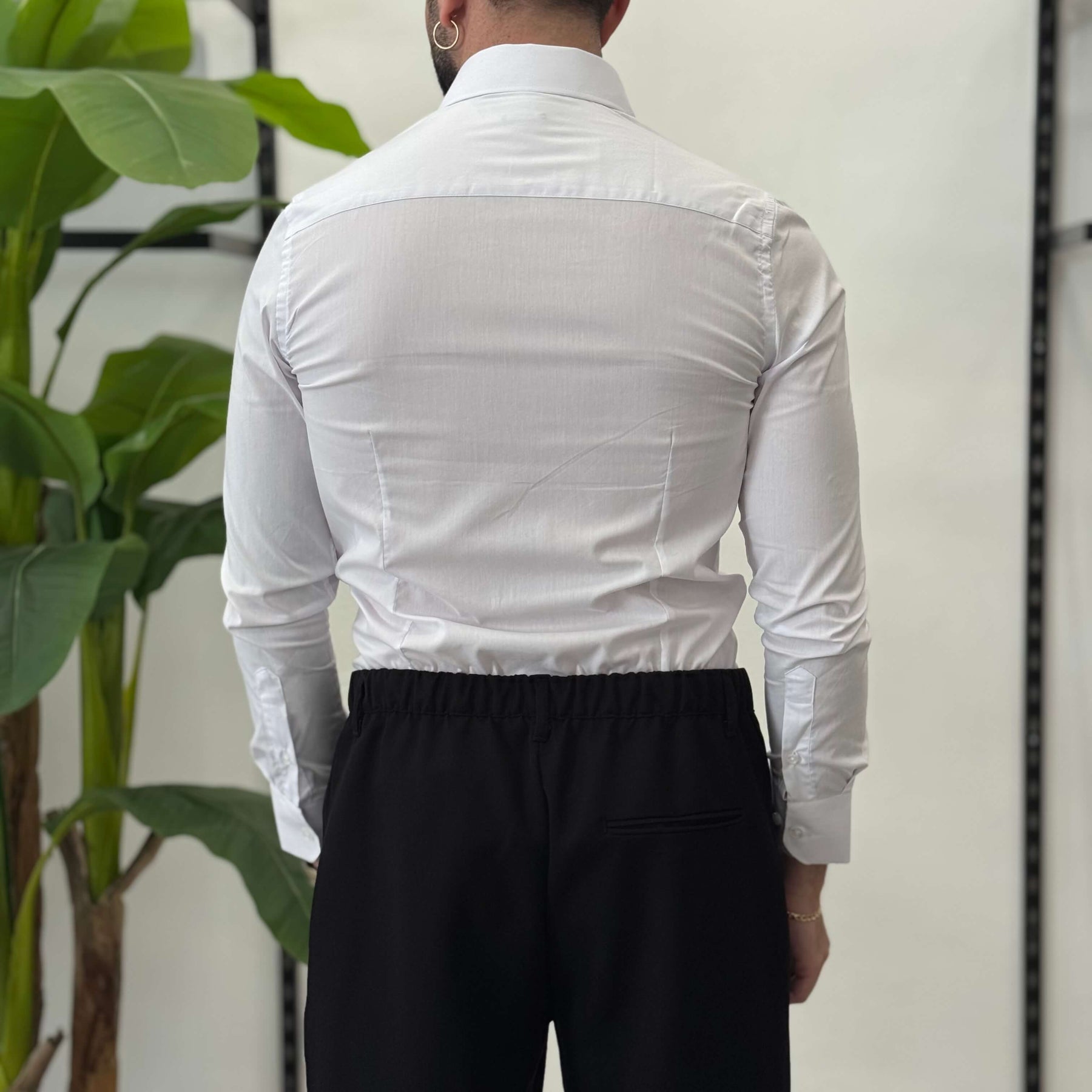 Slim Fit Essential Shirt