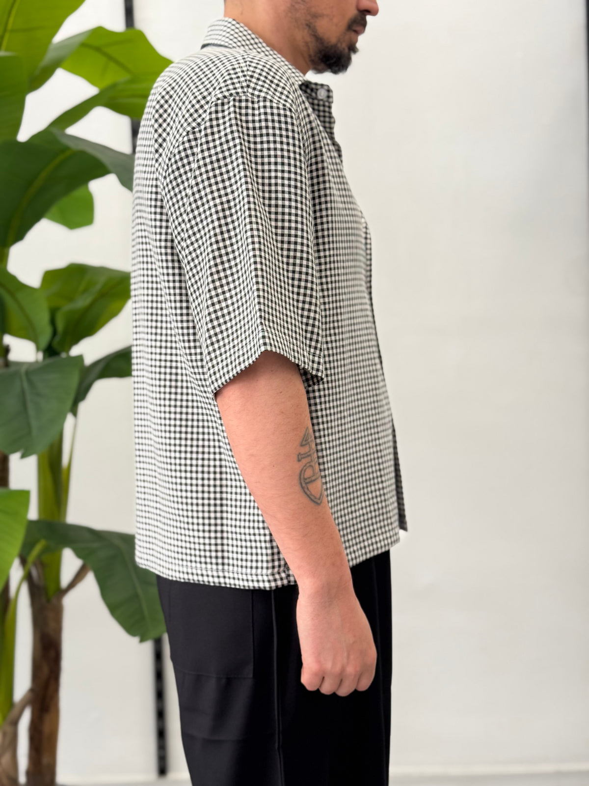 Boxy half-sleeve striped shirt 