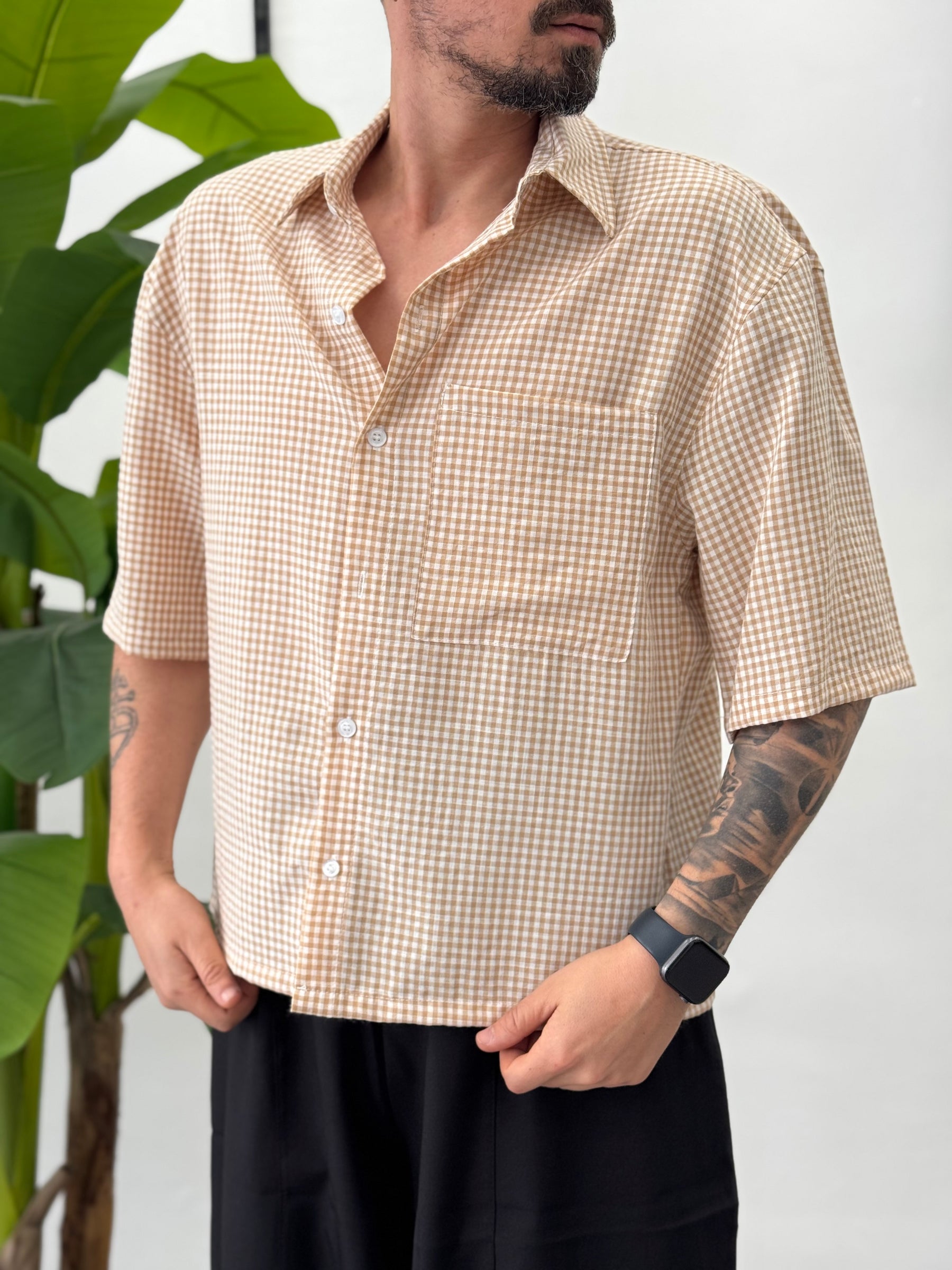 Boxy half-sleeve striped shirt 