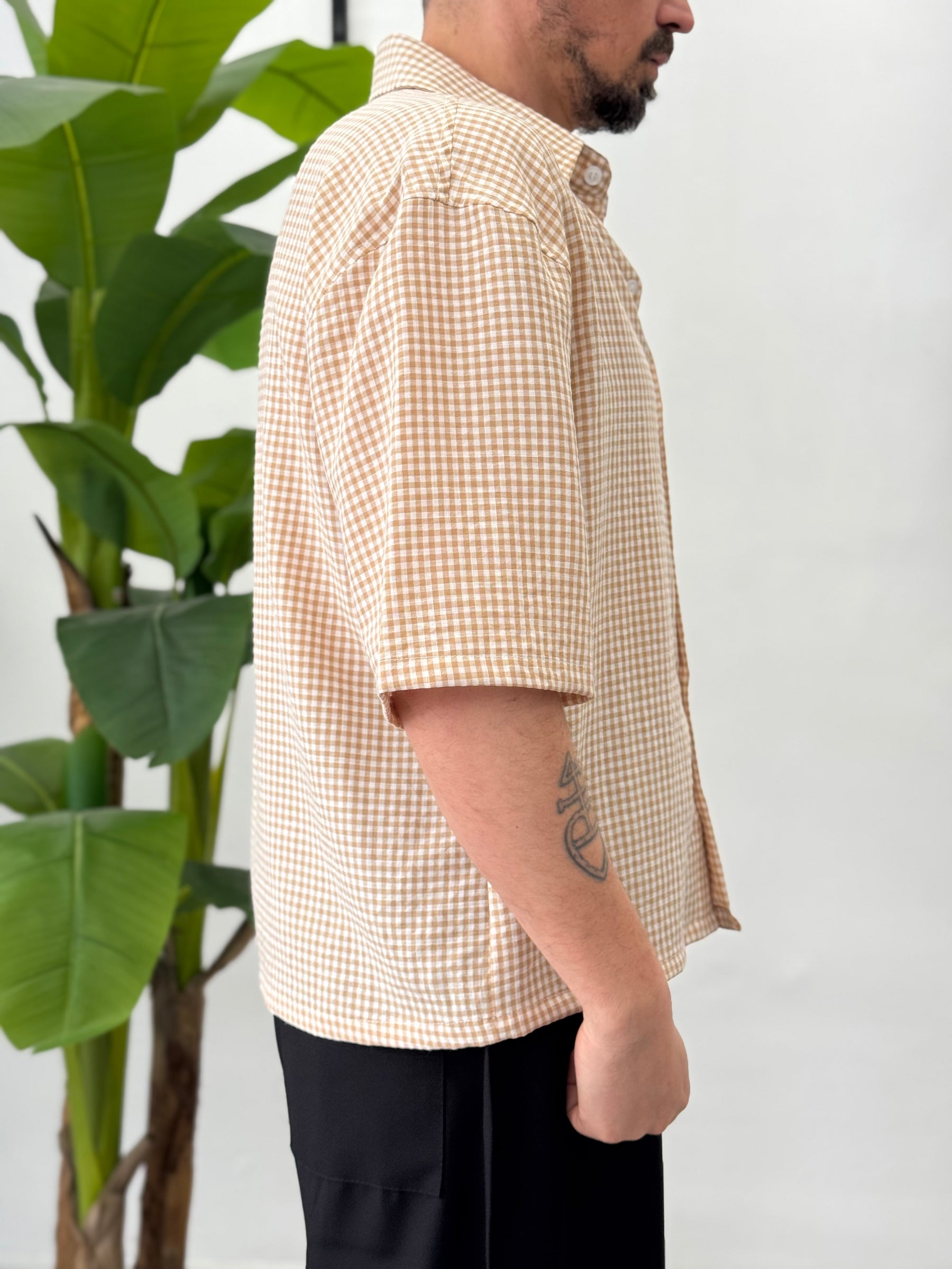 Boxy half-sleeve striped shirt 