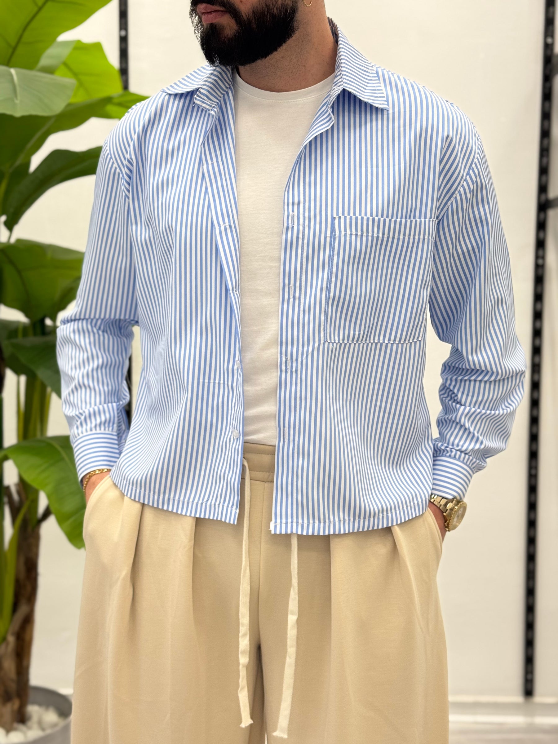 Boxy half-sleeve striped shirt 