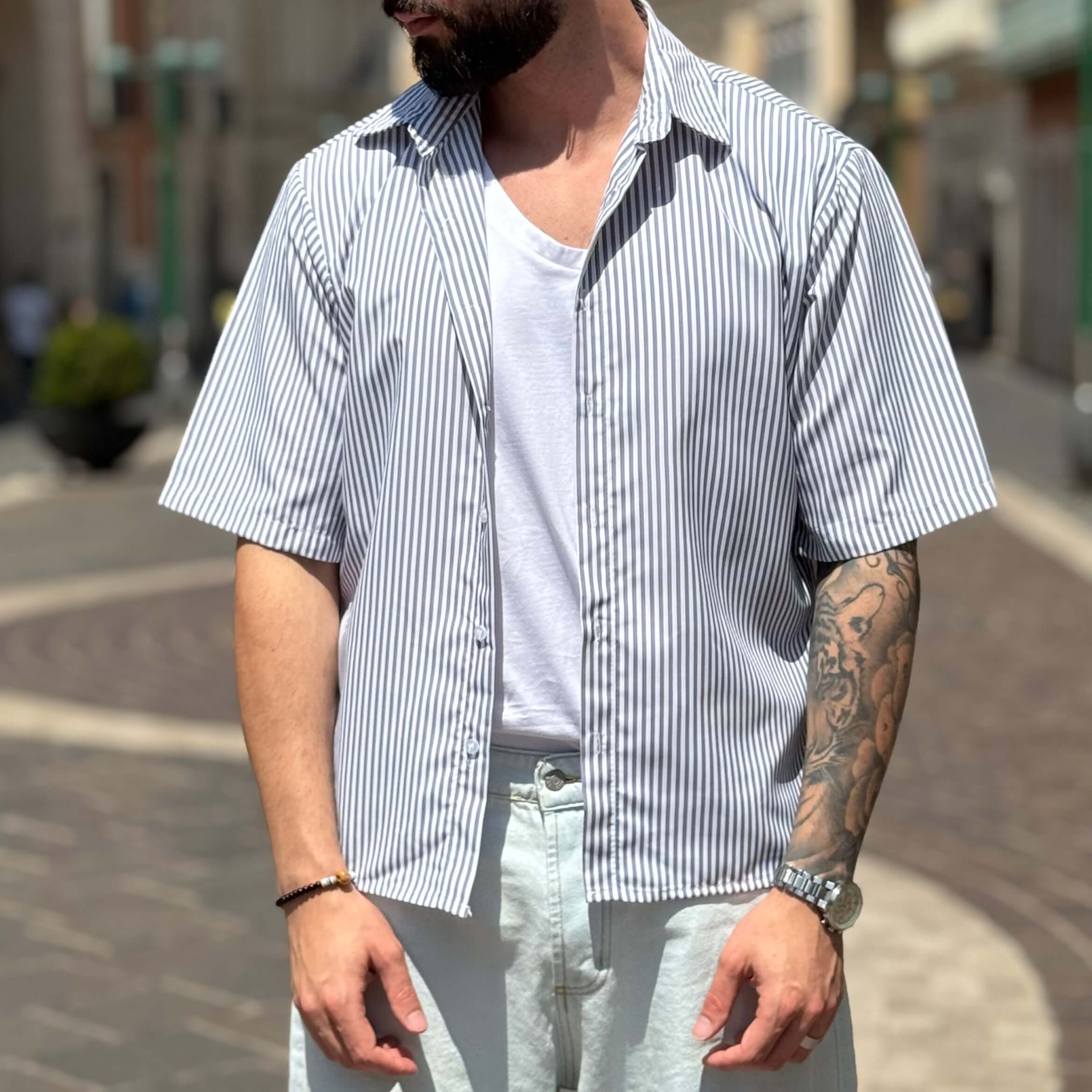 Camicia a righe boxy mezza manica