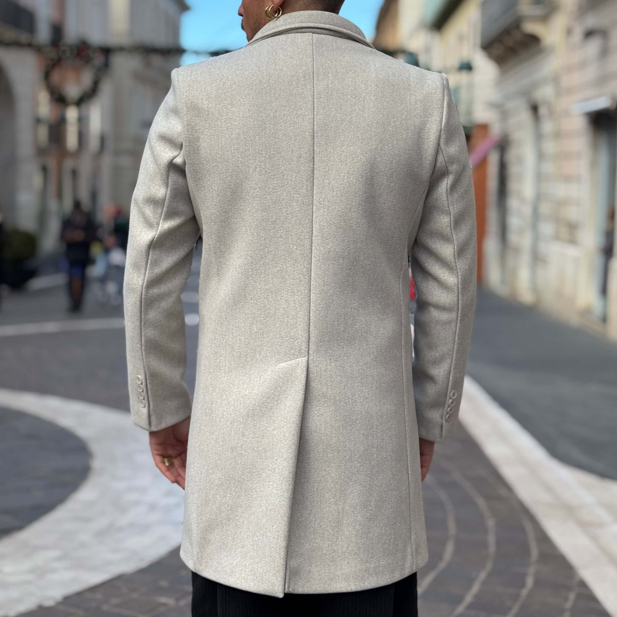 Single-breasted dove gray coat in Rome - FLAG STORE 