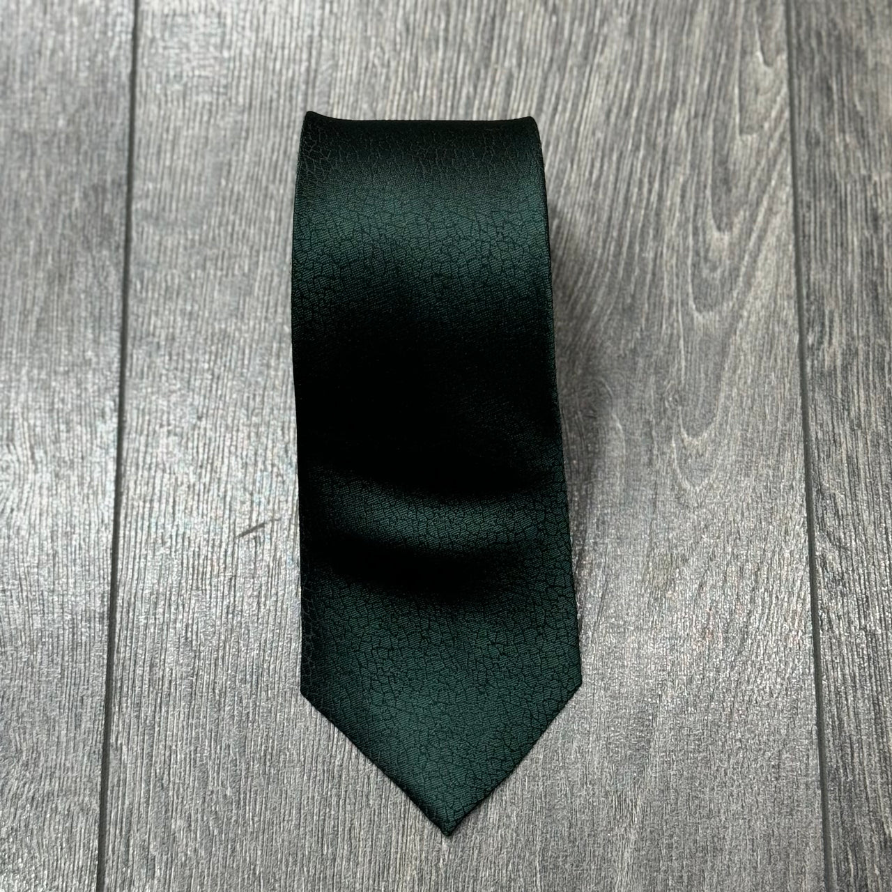 Cravatta verde effetto bottolato - FLAG STORE
