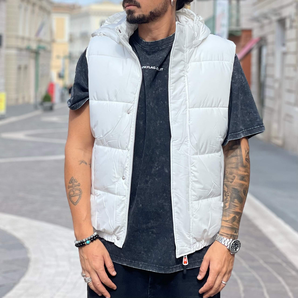 White Sleeveless Jacket - FLAG STORE 