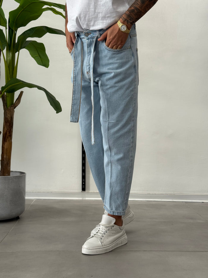 Jeans Chiaro con Cintura