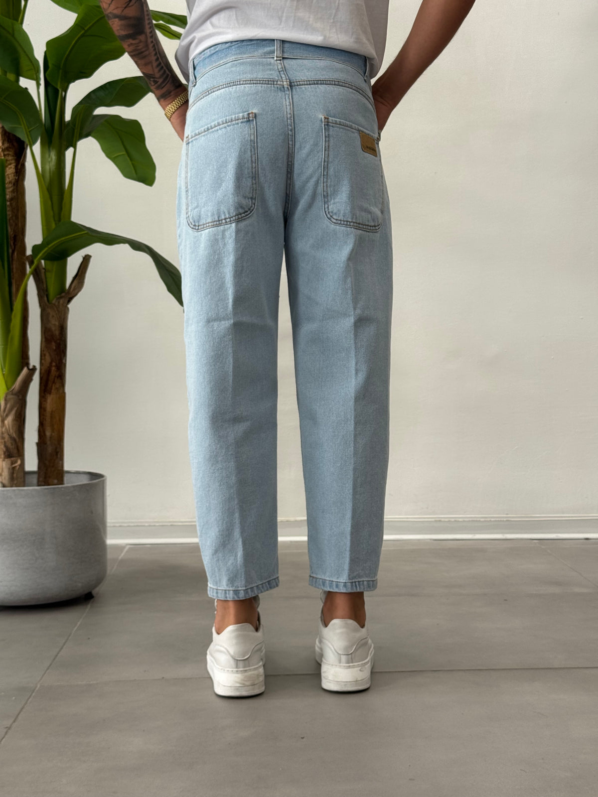 Jeans Chiaro con Cintura