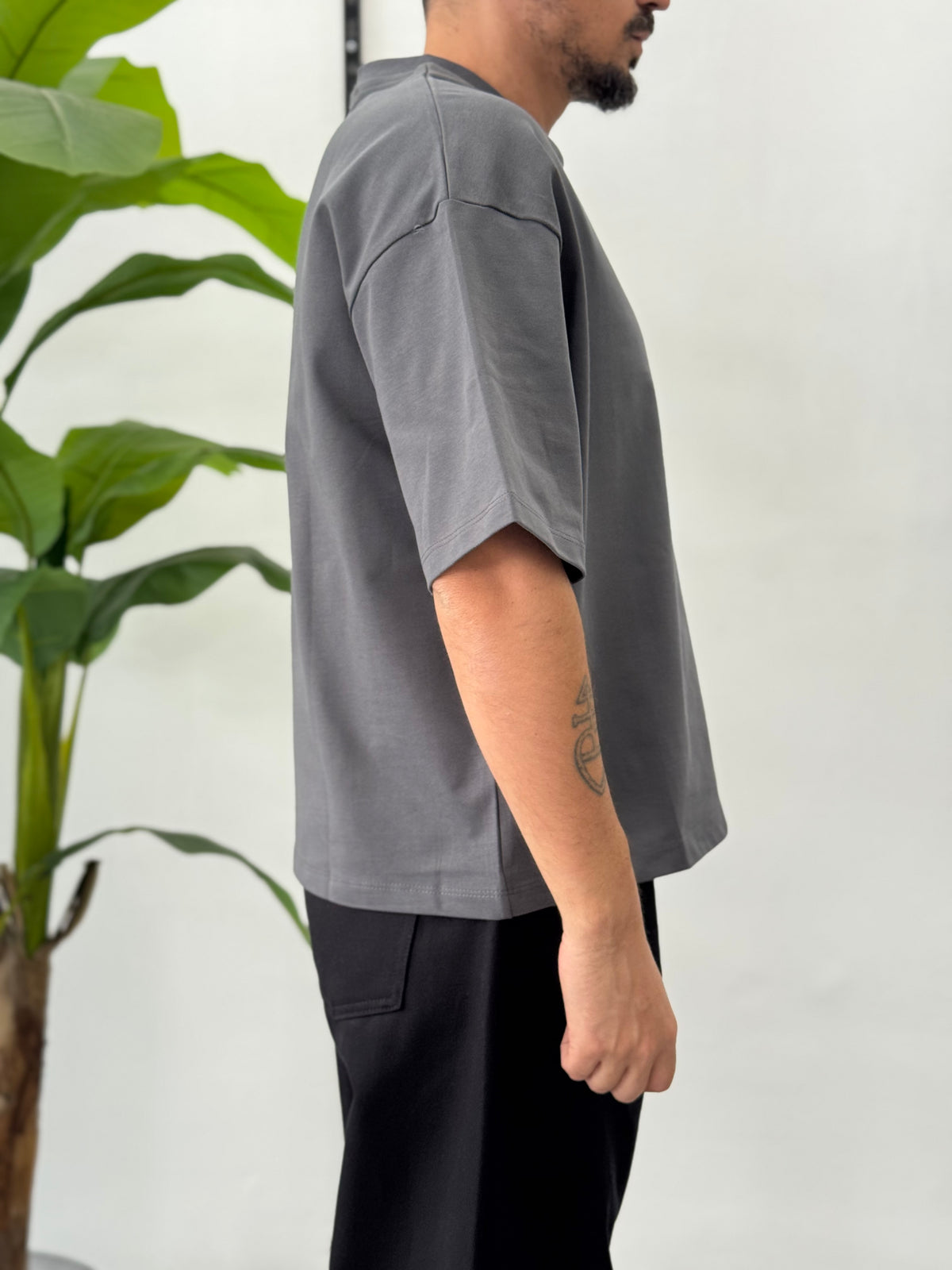 Camiseta cropped blanca 2.0 - FLAG STORE