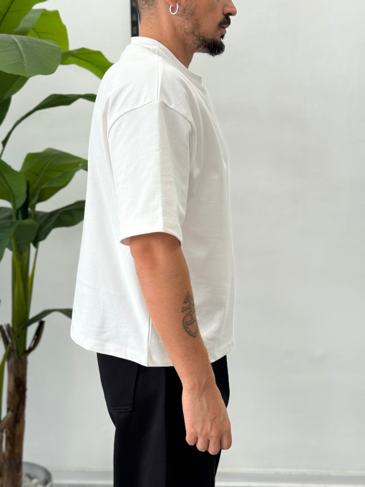 Camiseta cropped blanca 2.0 - FLAG STORE