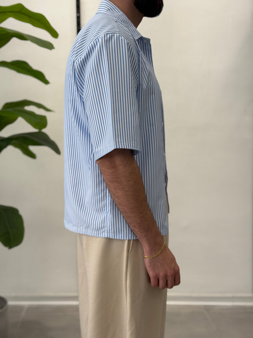 Boxy half-sleeve striped shirt 