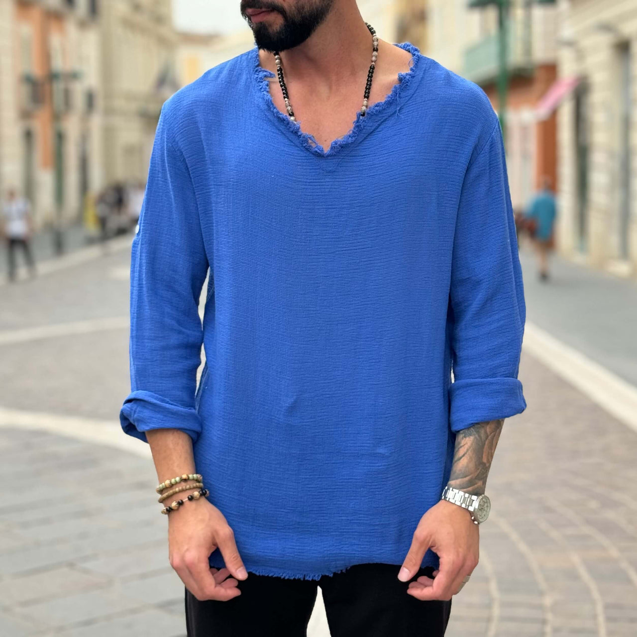 Maglia blu in filo con collo sfrangiato - FLAG STORE