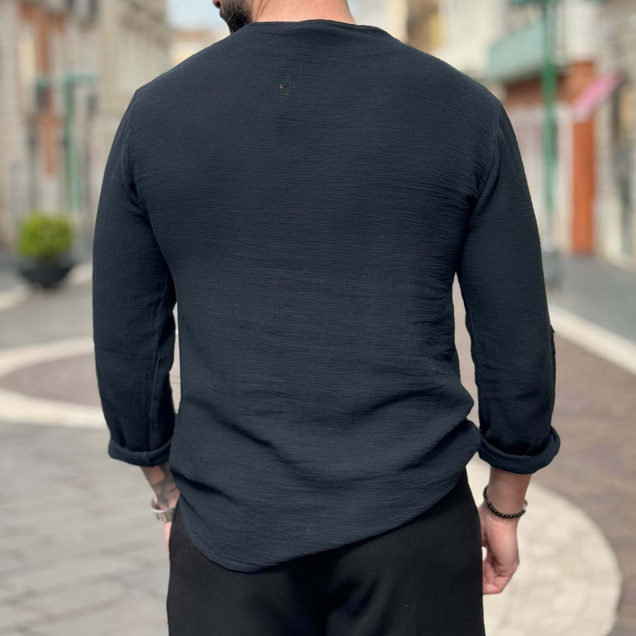 Maglia camicia nera serafino con bottoni in legno - FLAG STORE