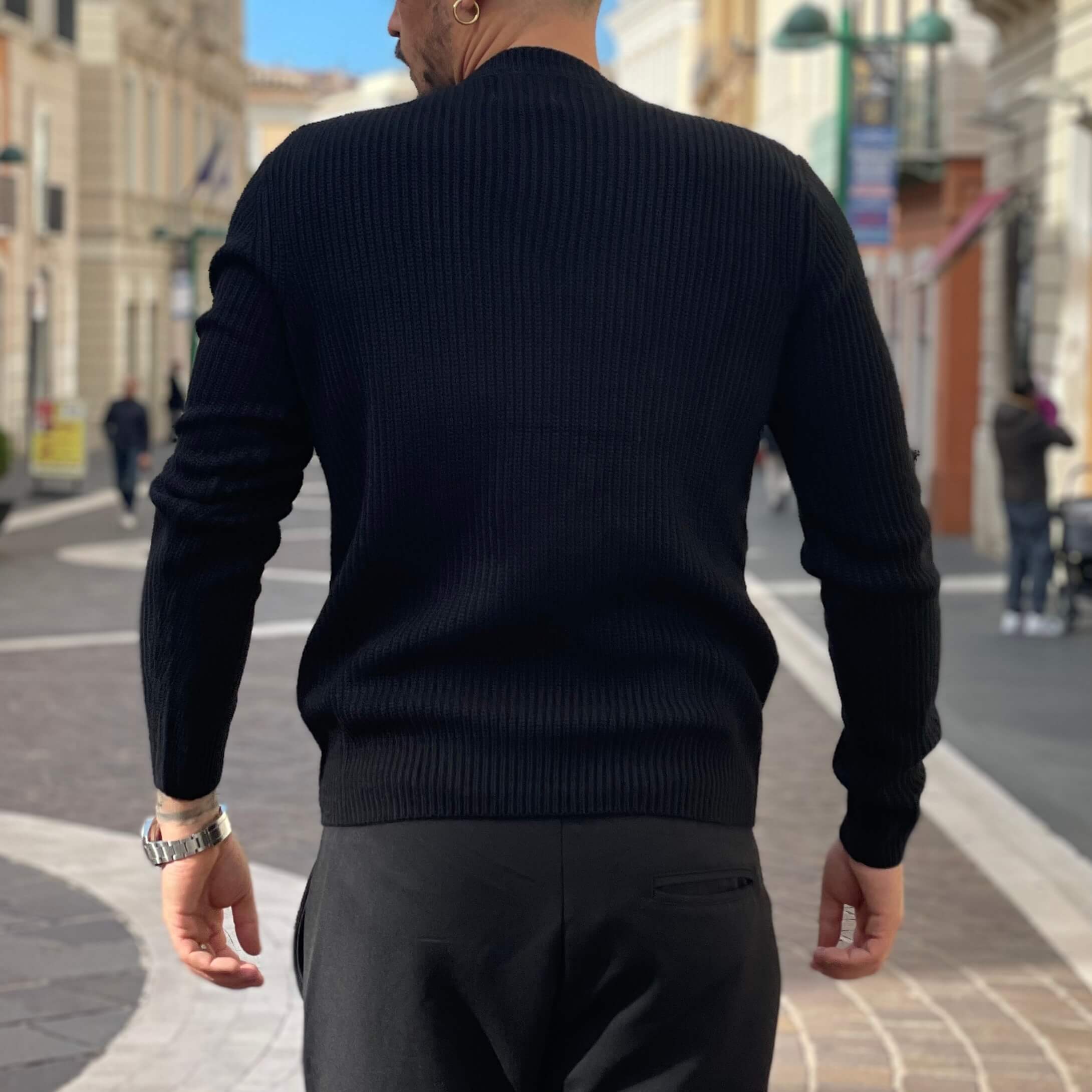 Maglioncino nero a costine - FLAG STORE