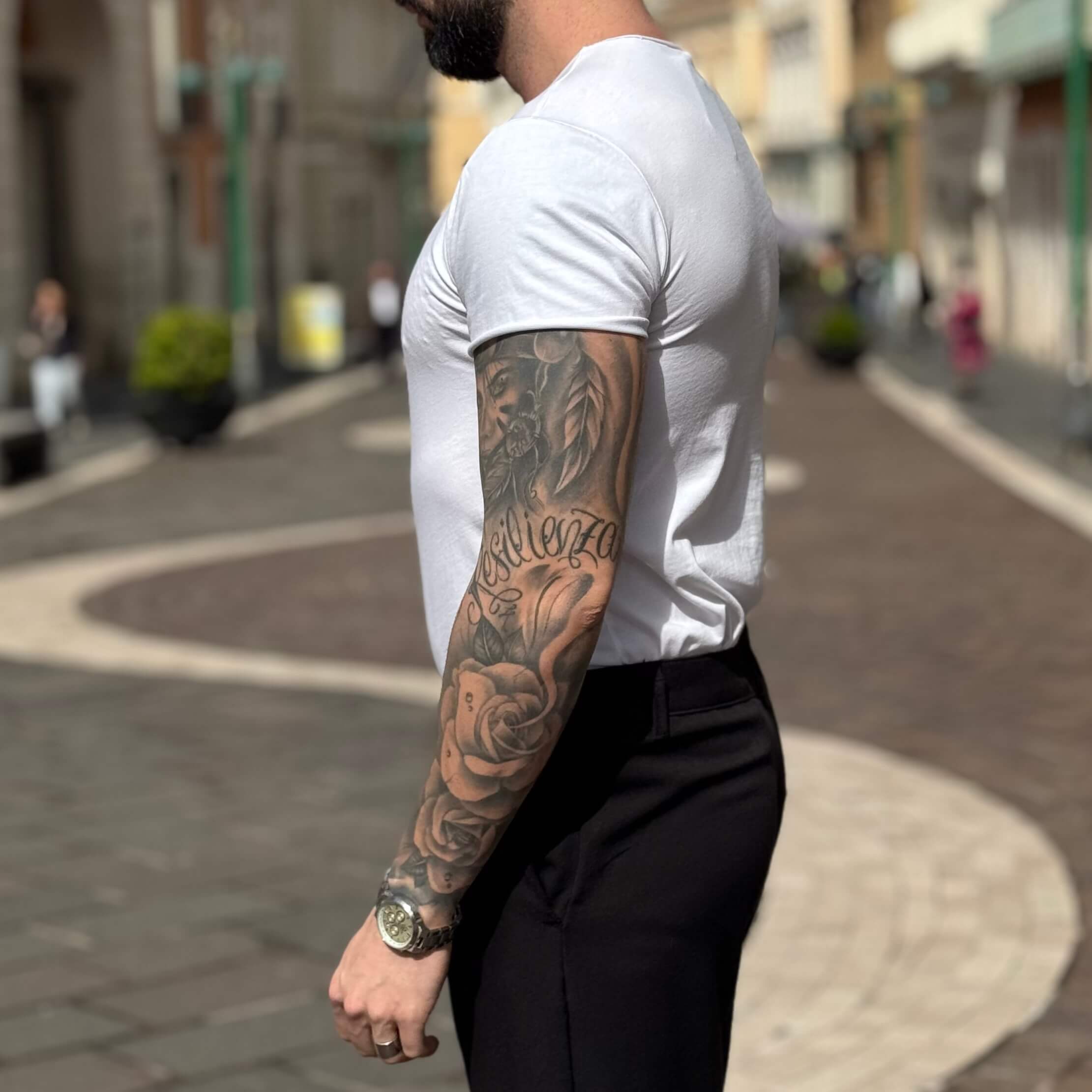 T-shirt bianca scollo tondo taglio vivo - FLAG STORE