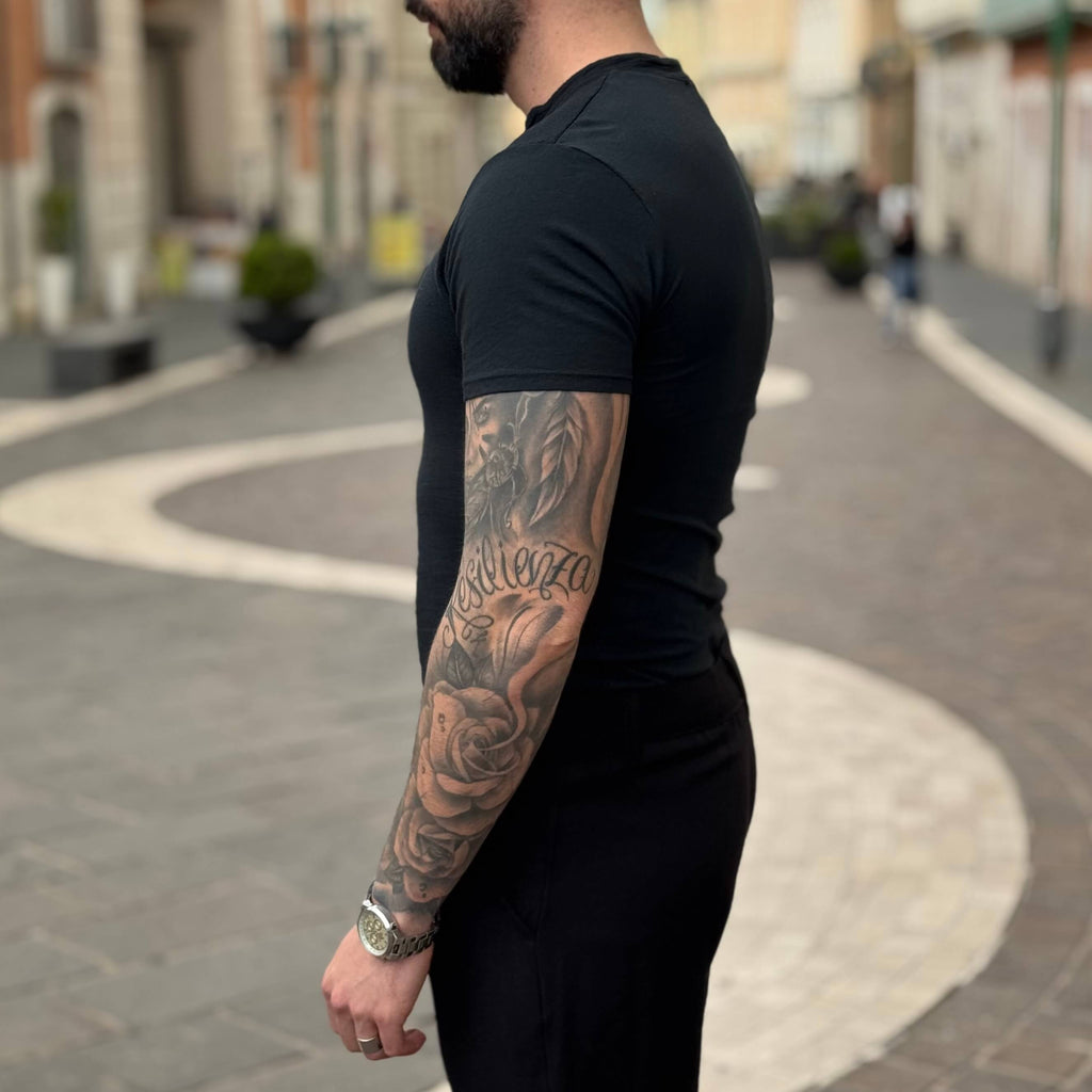 T-shirt nera serafino - FLAG STORE