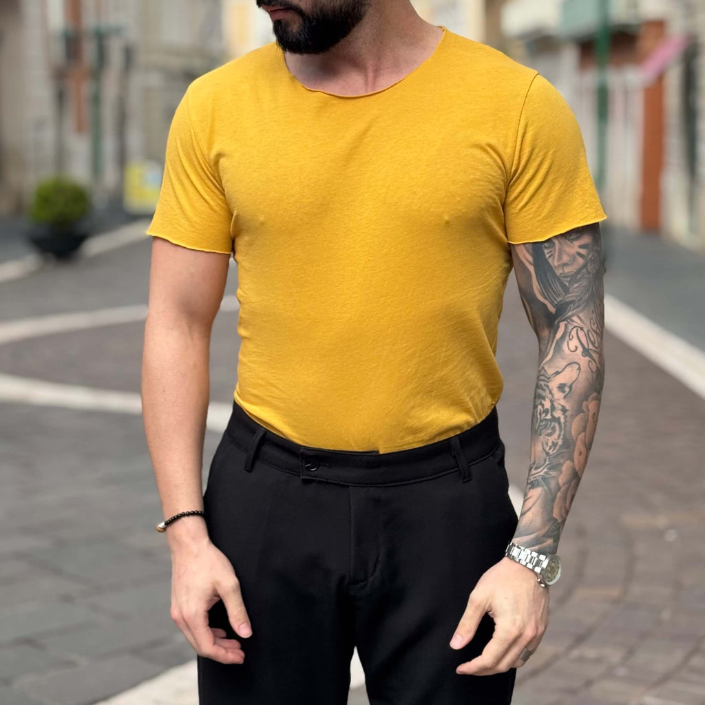 T-shirt senape scollo tondo taglio vivo - FLAG STORE
