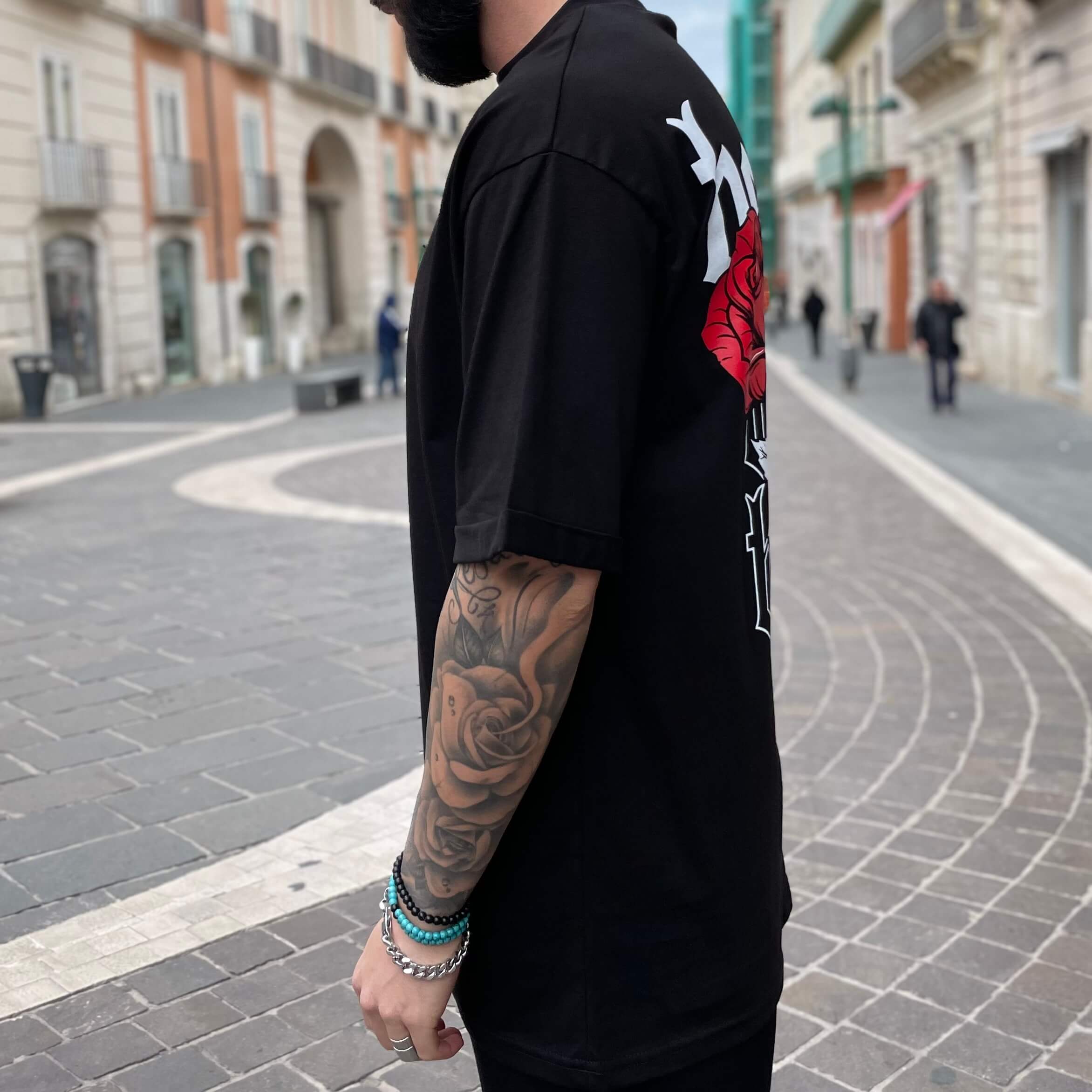 T-shirt nera stampa Rosa- FLAG STORE